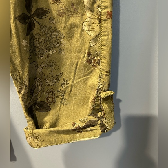 DEMOCRACY Cargo Pants - Olive Floral - Picture 2 of 7
